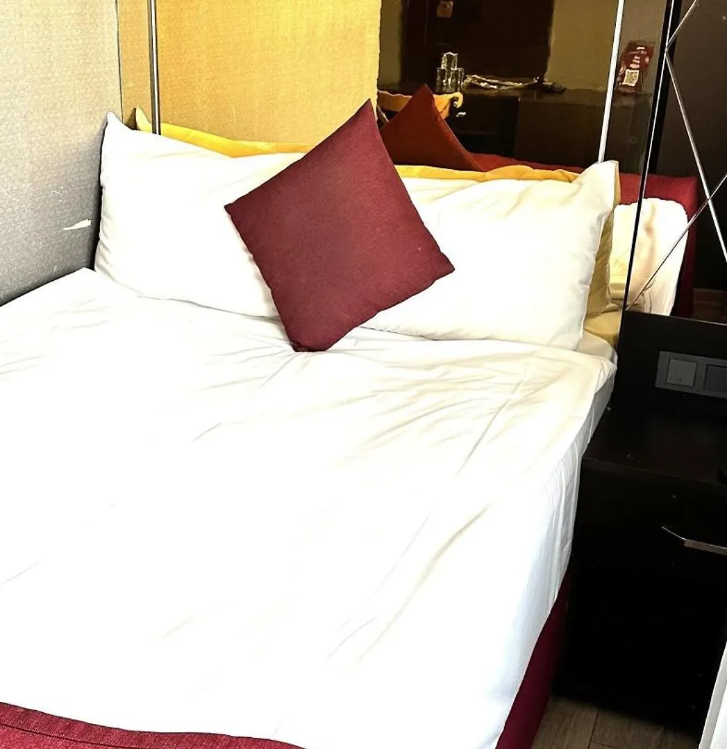 ***  Kaya Royal Hotel Theater Street Istambul Turquia